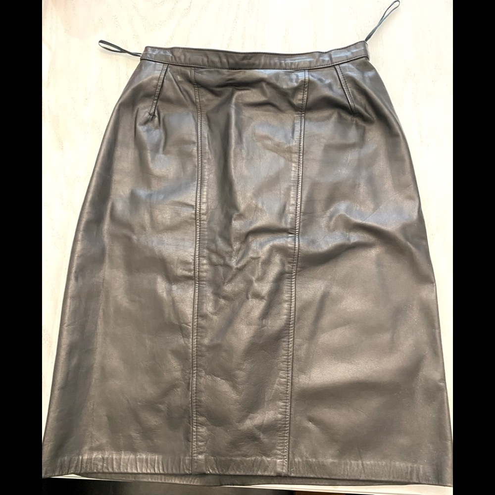 Leather skirt gently used